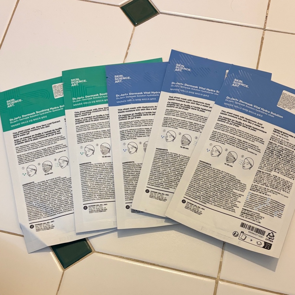 New 5 Pack Dr. Jart Soothing and Vital Hydra Solution Sheet Masks 03/27 & 11/26 - Picture 2 of 2
